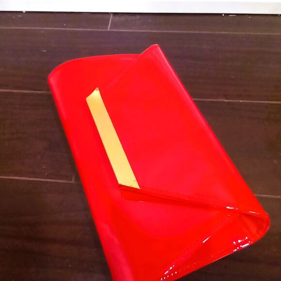 Clutch - Picture 1 of 4